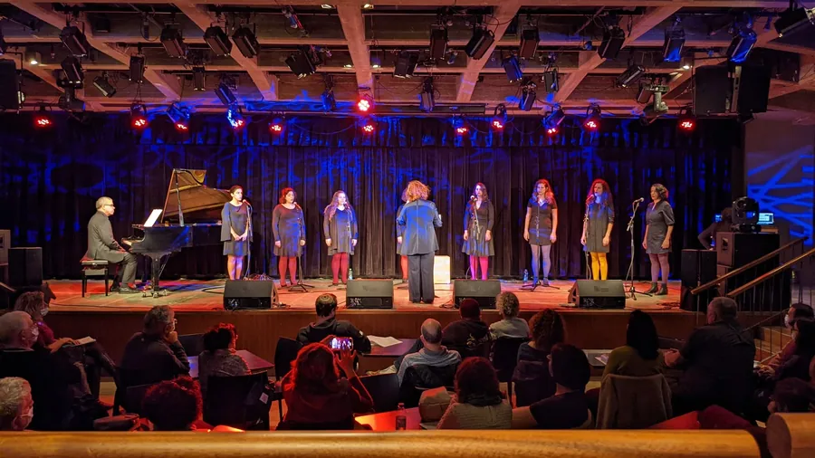 Detachment, Sirens Ensemble with Shosh Lagil