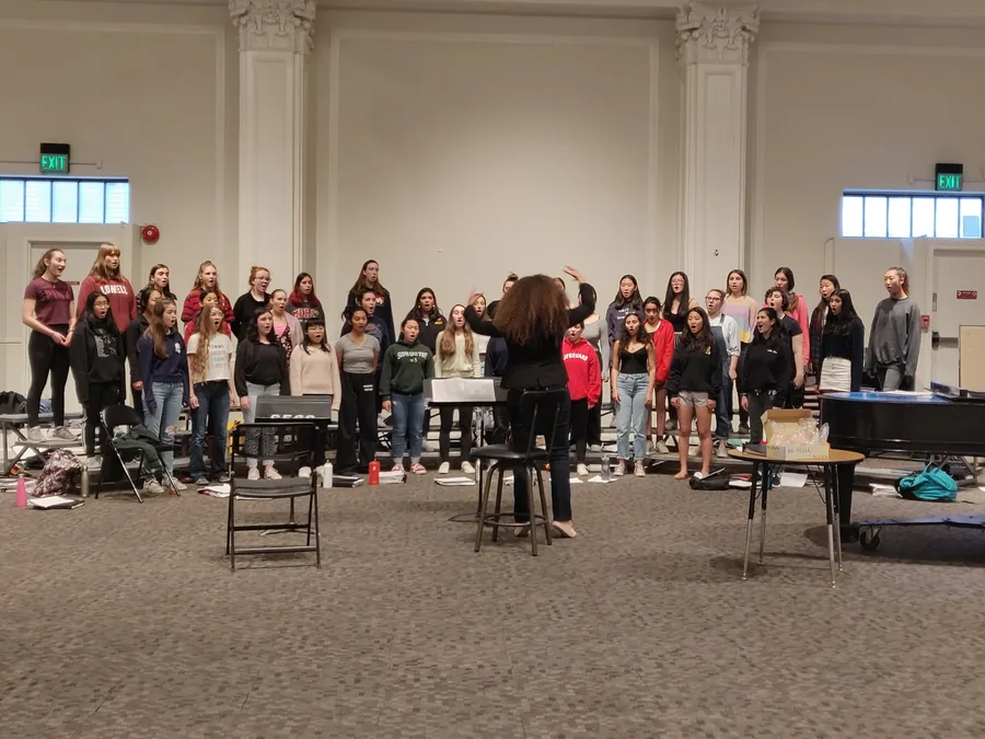 San Francisco Girls Chorus with Valérie Sainte-Agathe